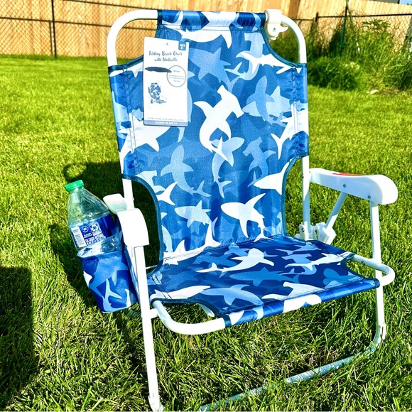 TOMMY BAHAMA Beach Chair Ages 3-6 Years Blue Shark Cup Holder Umbrella Foldable - Picture 3 of 8